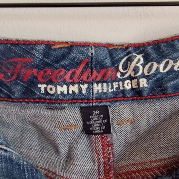 Ladies SZ 2 Tommy Hilfiger Freedom Bootcut Jean - Picture 5 of 5